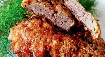 Крокеты из копченой грудинки и говяжей печени