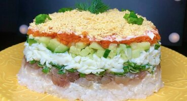 Простой салат с любой копченой рыбой